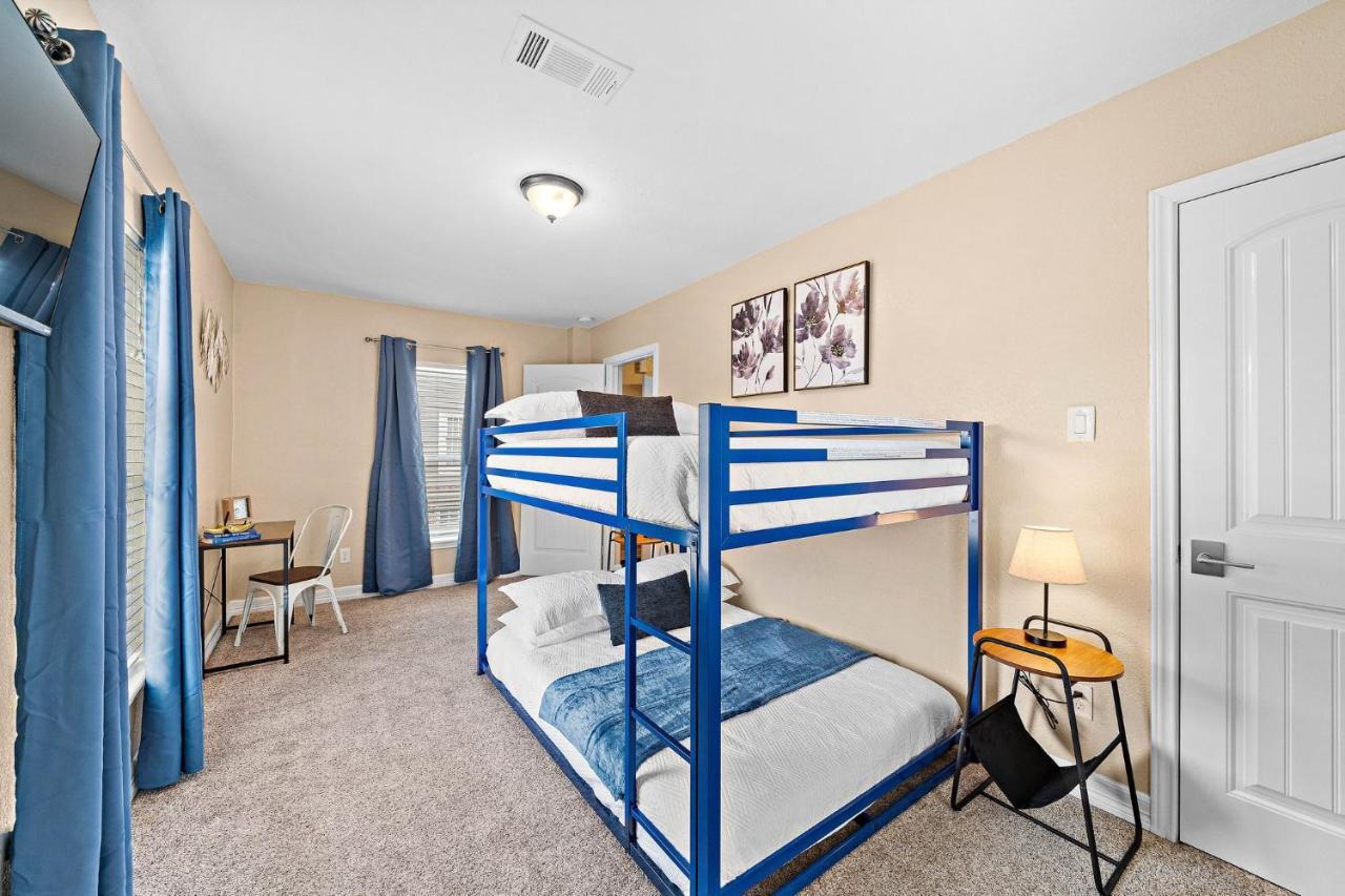 Nr Med Center, Dt, Midtown Game Room Sleep 16 ヒューストン エクステリア 写真